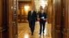 Președintele României, Nicușor Dan (dreapta), îl primește pe prim-ministrul R. Moldova, Vasile Tofan, la palatul Cotroceni din București, în timpul primei vizite externe a premierului moldovean, 30 iulie 2026