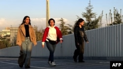 پارک پردیسان تهران، ۱۶ فروردین