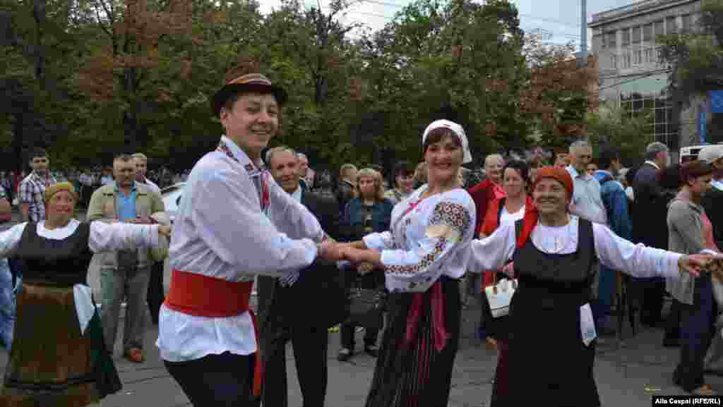 În Piaţa Marii Adunări Naţionale, la Chişinău, de Ziua Independenţei 