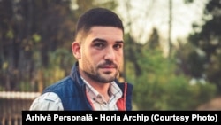 Horia Archip este profesor în învățământul preșcolar.