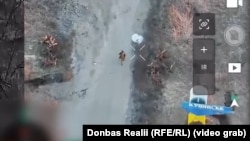 Український дрон переслідує піхотинця армії РФ в Куп'янську