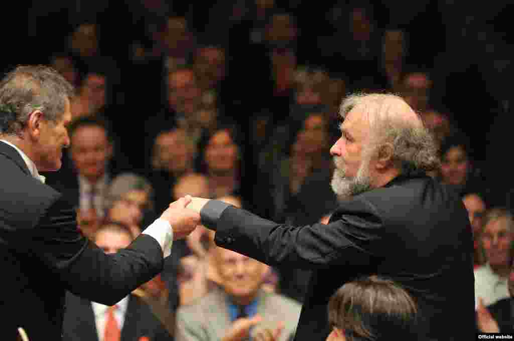 Cristian Mandeal și Radu Lupu ovaționați în Sala Smetana - Foto: Prazske Jaro - Ivan Mály