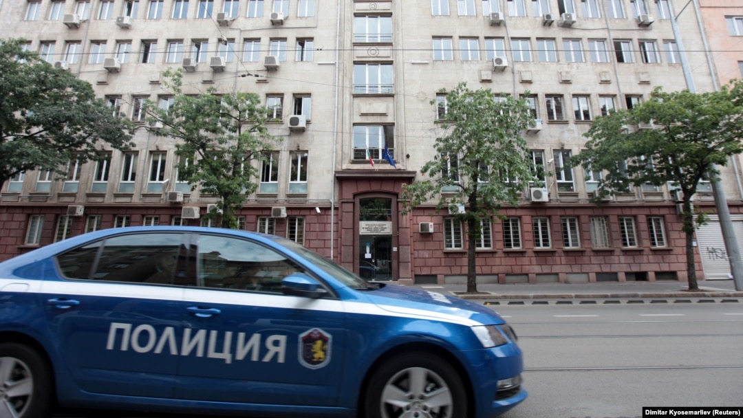 Românul Dorin Iordache, care s-a prezentat ca director al firmei Fitodep Viridiana, înființată de un apropiat al lui Liviu Dragnea, se află în arest la Sofia de patru luni