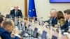 Avizul Guvernului pentru „Legea Yandex” a fost votat de guvernul condus de Alexandru Munteanu, pe 3 iunie. Ministerul Infrastructurii și Dezvoltării Regionale era și atunci, ca și acum, condus de Vladimir Bolea. 