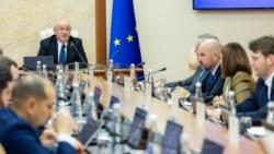 Avizul Guvernului pentru „Legea Yandex” a fost votat de guvernul condus de Alexandru Munteanu, pe 3 iunie. Ministerul Infrastructurii și Dezvoltării Regionale era și atunci, ca și acum, condus de Vladimir Bolea. 