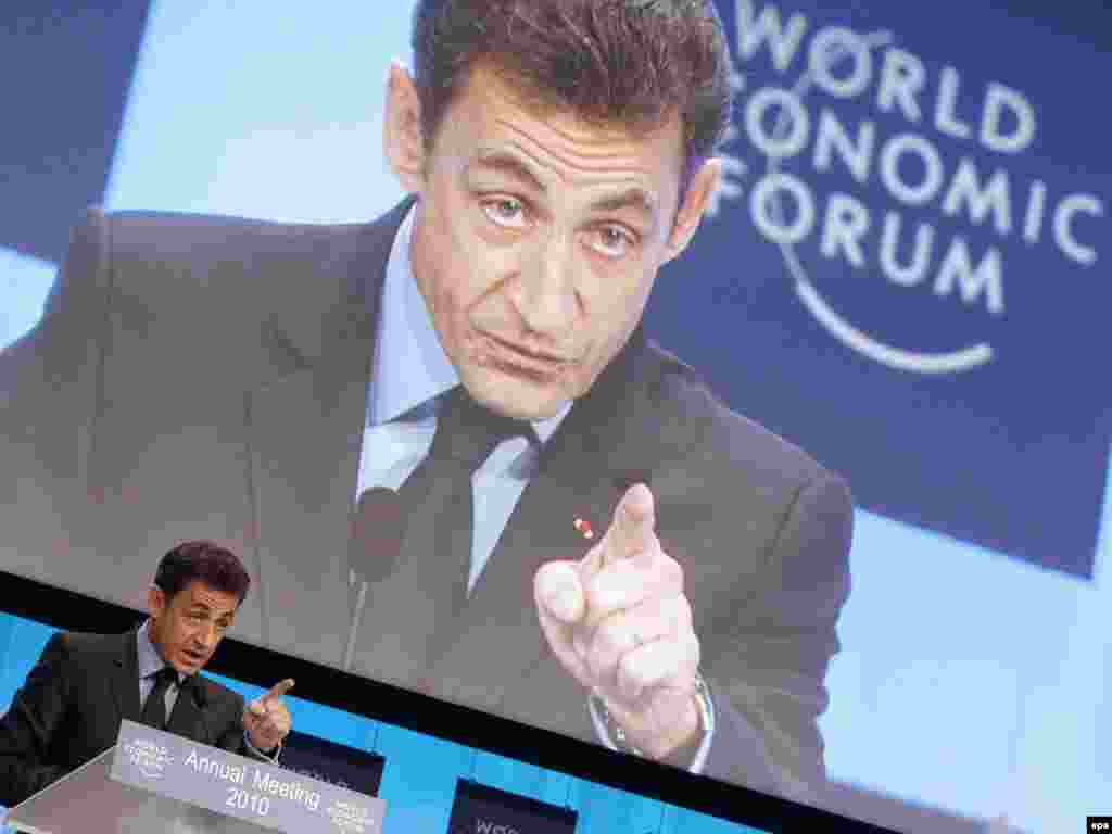 Францускиот претседател Николас Саркози за време на говорот во Давос - epa02008071 France's President, Nicolas Sarkozy, speaks during the opening session of the 40th Annual Meeting of the World Economic Forum, WEF, in Davos, Switzerland, Wednesday, January 27, 2010. The overarching theme of the World Economic Forum, WEF, annual meeting which will take place from 27 to 31 January, is 'Improve the State of the World Rethink, Redesign, Rebuild'. EPA/ALESSANDRO DELLA BELLA