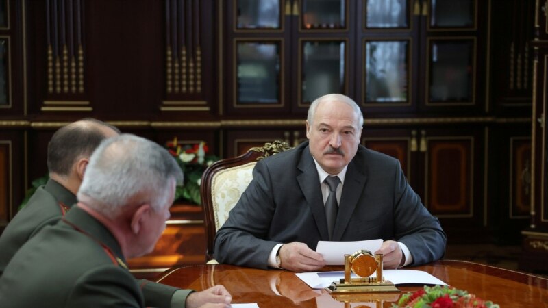 Лукашенко планира уставен референдум до февруари 2022 година