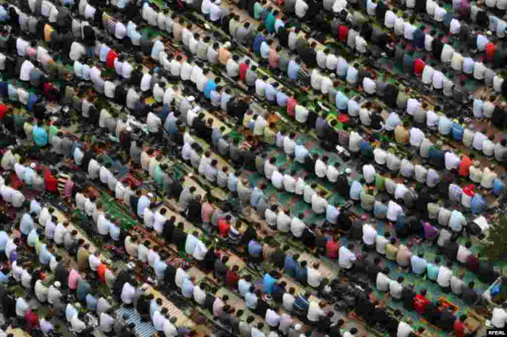 İlahiyyət məsçidində cümə namazı. #29