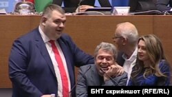 Делян Пеевски от ДПС-Ново начало, Тошко Йорданов и Павела Митова от "Има такъв народ". Снимката е архивна.