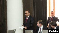 Armenia - Prime Minister Hovik Abrahamian arrives at a cabinet meeting in Yerevan, 17Apr2014.