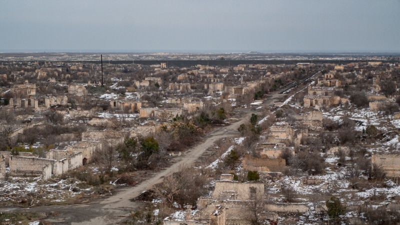 Ničija zemlja: Unutar azerbejdžanskog grada duhova 
