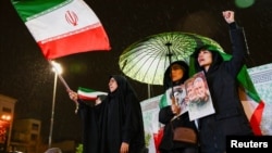 În ajunul împlinirii a patru săptămâni de la începerea războiului, iranienii au demonstrat la Teheran împotriva atacurilor americane și israeliene.