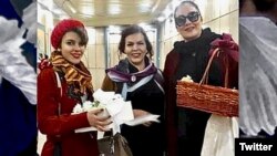 Monireh Arabshahi (C), her daughter Yasamin Ariany (L) and Mojgan Keshavarz (R)have been sentenced to a total of more than 31 years in prison for defying the forced Islamic dress code in public. FILE PHOTO