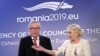 Viorica Dăncilă și Jean Claude Juncker, președintele Comisiei Europene, la preluarea președinției. 11 ianuarie 2019