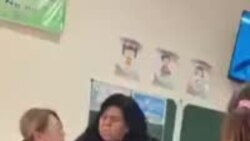 В Узбекистане напавшую на учительницу женщину поместили в психбольницу