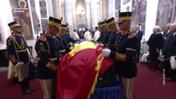 NO COMMENT | Onoruri militare în cinstea lui Ion Iliescu