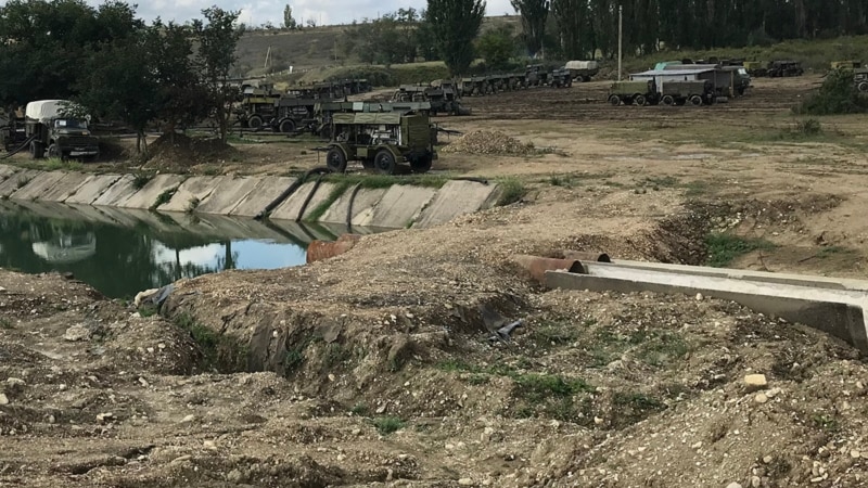 Российские военные перекрыли реку в Белогорском районе, качают воду в Симферополь (+фото)