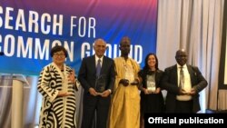 Роза Отунбаева.