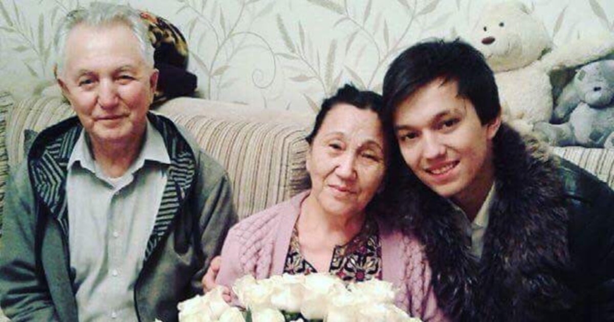 Толық әйелдердің фистингінің порно видеоларын қараңыз Орыстың әйелі қарызы үшін сиқырлы