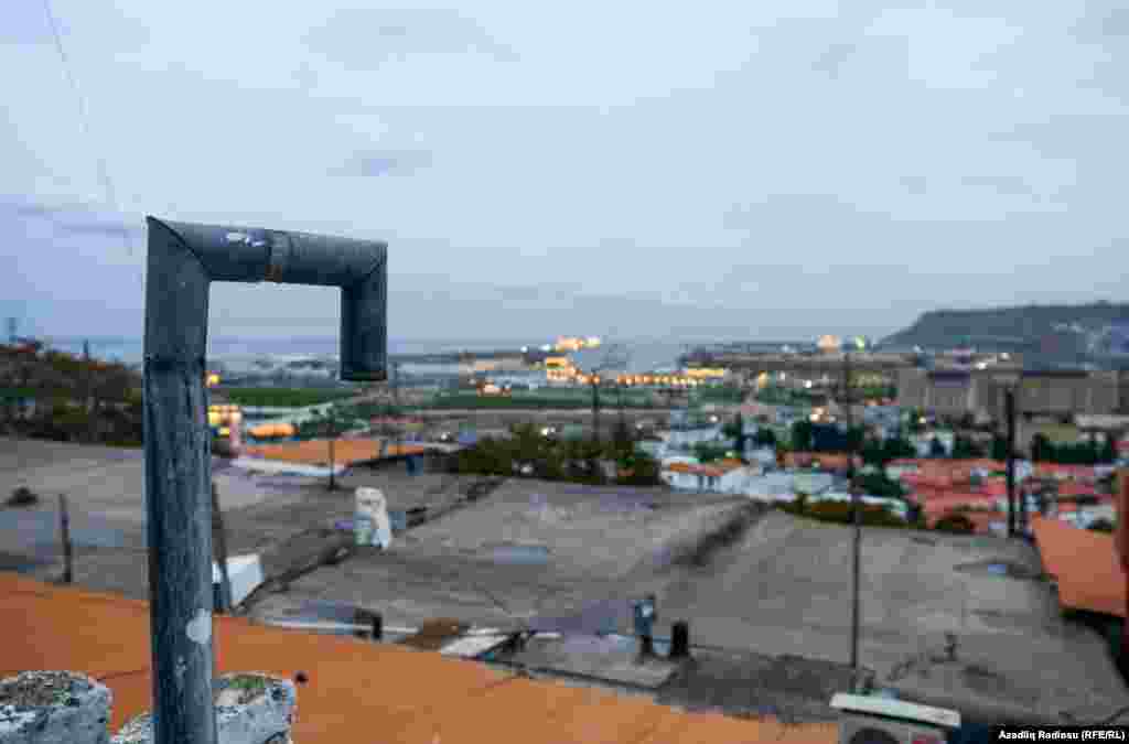 2011-ci ildə Neft Şirkəti Bayılda əksər evlərinin söküləcəyini bildirsə də, işlər yarımçıq qaldı. 