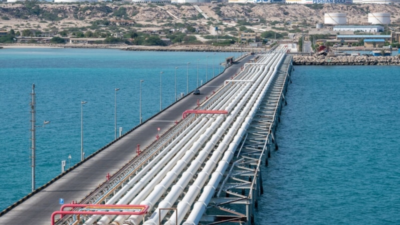 SUA sancționează imperiul de transport maritim controlat de fiul consilierului lui Khamenei