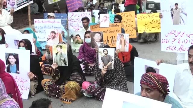 د بلوچستان لادرکه کسانو کورنيو په کراچۍ کې احتجاج کړی
