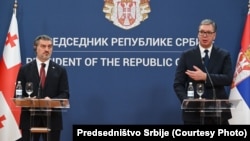 "Ono što evropske birokrate imaju kada je reč o našim zemljama često su nejednaki aršini, to je poznato i Srbiji", rekao je gruzijski predsednik Mihail Kavelašvili u obraćanju novinarima s Vučićem.