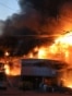 Incendiu la o piață și un centru comercial după atacul rusesc asupra stației de metrou Lukianivska din Kiev.
