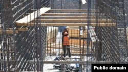 Кыргызстандагы курулуштардын бири.