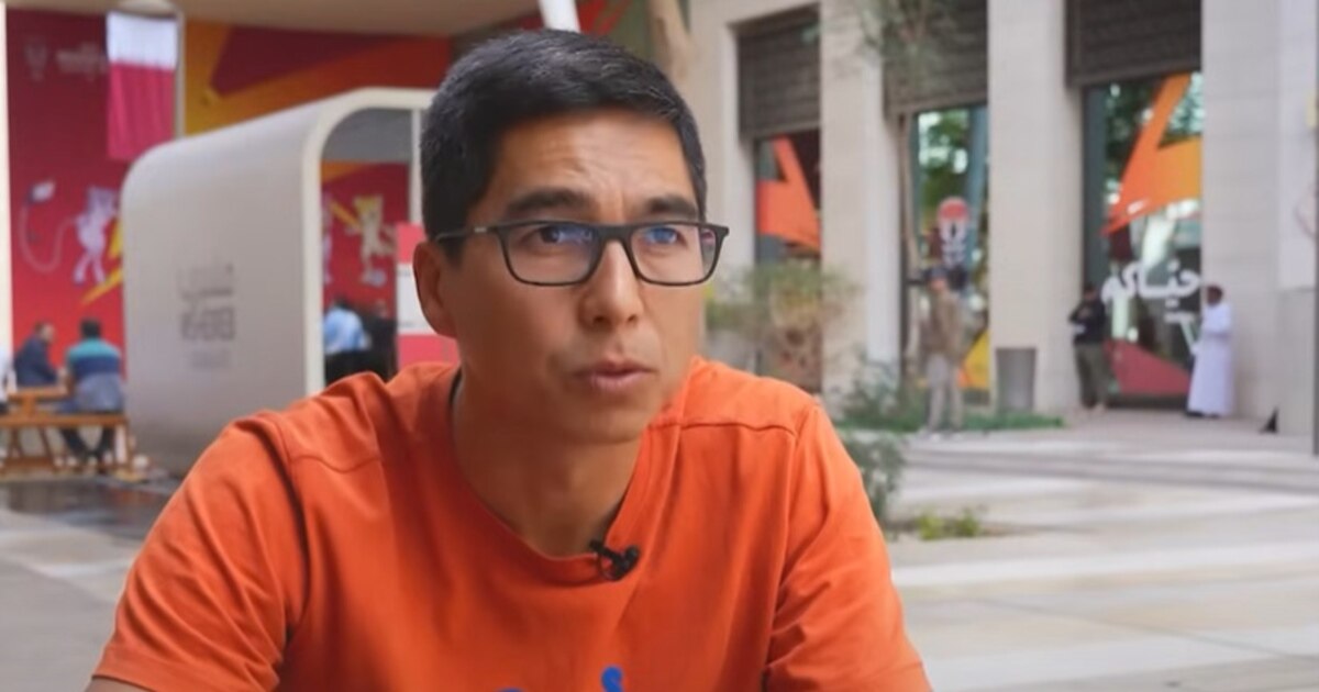 Өскеменде ер адам жыныстық қатынасқа түсу үшін ер адамды іздеп жүр.