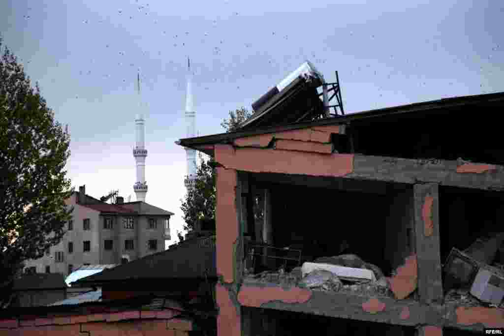 Фоторепортаж с землетрясения в Ване #23