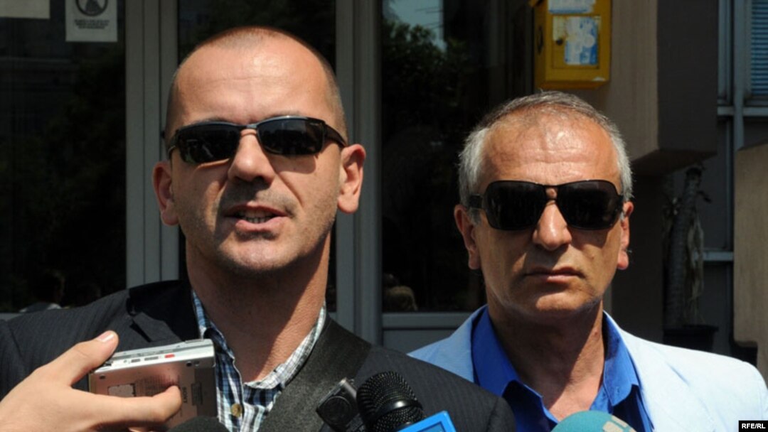 Mihailo Jovović sa advokatom Branislavom Lutovcem, Foto: Savo Prelević