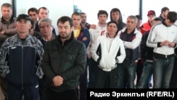 A group of Kumyk representatives decided to set up a national parliament in Makhachkala in May, as the small ethnic group continues to demand its right to move back to its prewar lands.