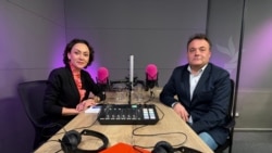 Adriana Nedelea a stat de vorbă cu colonelul Adrian Lesenciuc despre informația care a devenit o armă în conflictele moderne și despre ce fel de forme de apărare are la dispoziție statul român.