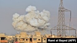 Pamje nga sulmet e Qeverisë siriane në afërsi të kampit të refugjatëve në Yarmuk. 1 maj, 2018 