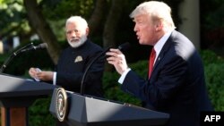 Hindistanyň premýer-ministri Narendra Modi bilen ABŞ-nyň prezidenti Donald Tramp