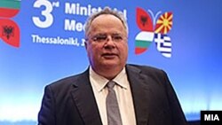 Грчкиот министер за надворешни работи Никос Коѕијас