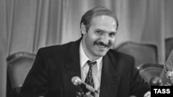 Alyaksandr Lukashenka, 1 noyabr, 1994-cü il