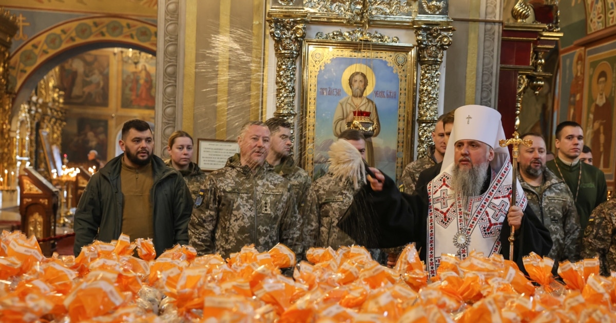 Ukraine, Russia Agree To 32-Hour Truce For Orthodox Easter