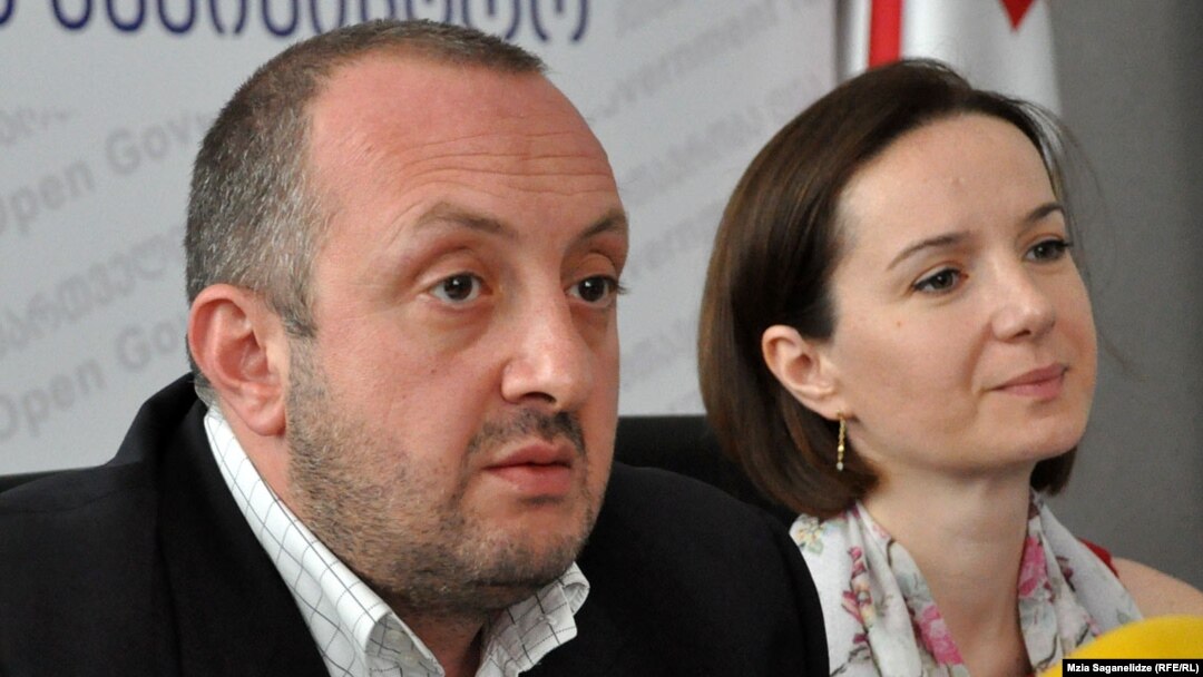 Георгий Маргвелашвили, подводя итоги своей работы на посту главы Минобразования, отметил, что доволен тем, как его команде удалось избежать возникновения хаоса в системе, и представил приемницу на должности министра Тамар Саникидзе