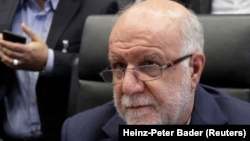 Iranian Oil Minister Bijan Zanganeh (file photo)