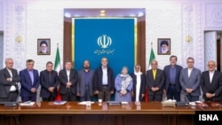 دیدار گروهی از اعضای «جبهه اصلاحات» با مسعود پزشکیان، رئیس‌جمهور اسلامی ایران، ۱۱ دی ۱۴۰۳