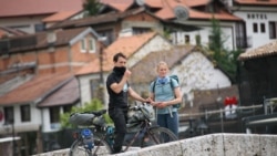 Britanikët ‘ngujohen’ në Prizren