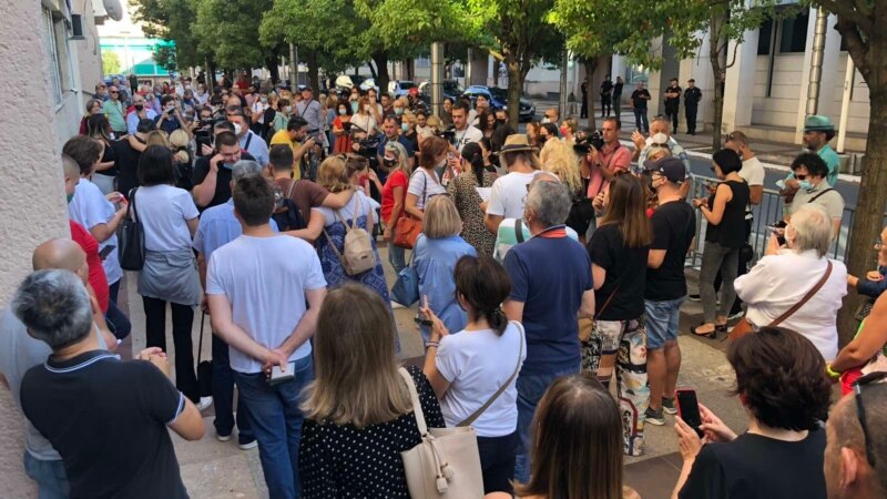 Protest zaposlenih u kulturi ispred Vlade Crne Gore