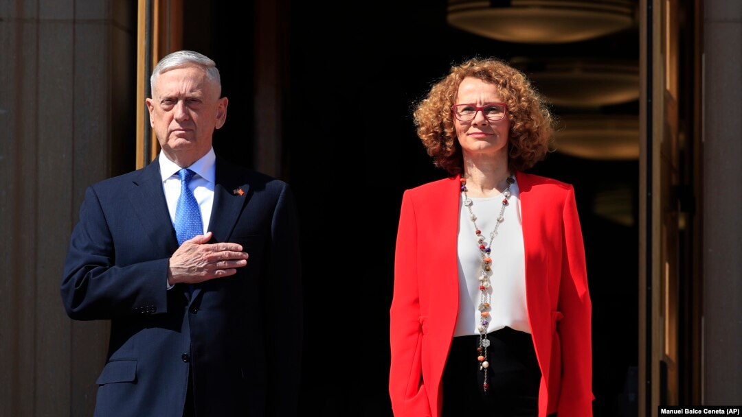 Američki ministar odbrane Džejms Matis i Radmila Šekerinska-Jankovska