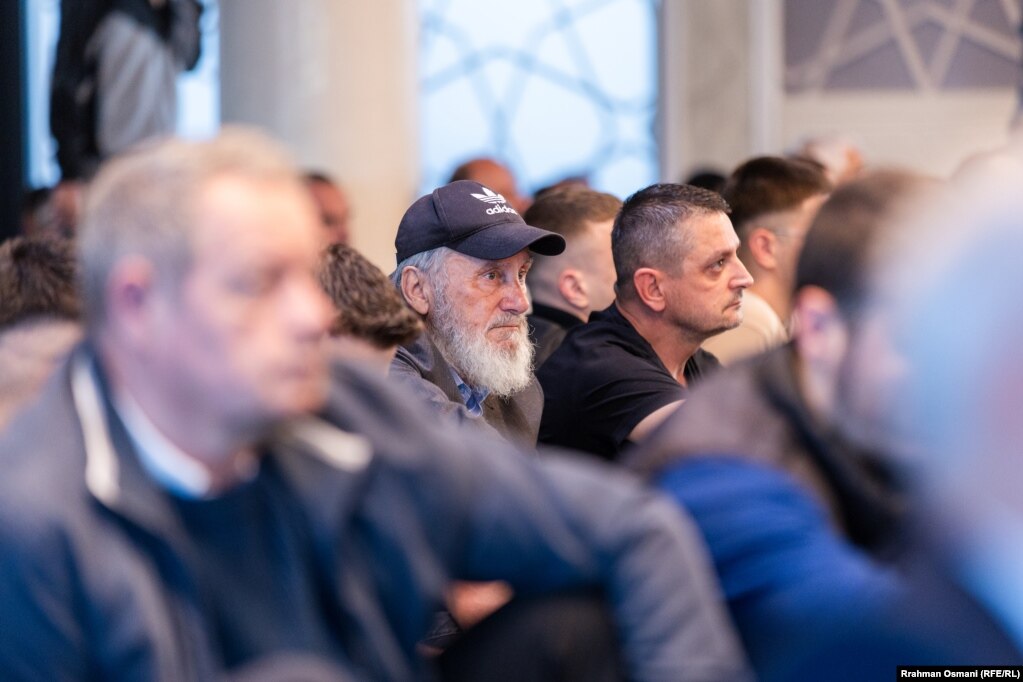 Kurban Bajrami festohet nga pothuajse të gjithë myslimanët në botë, që përbëjnë rreth 25% të popullsisë.