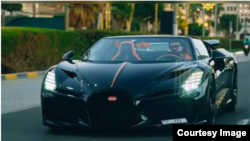 Тимати Bugatti W16 Mistral айдап баратат. "За рулем" каналынын сүрөтү.