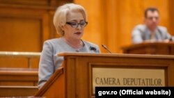 Viorica Dăncilă şi-a prezentat viziunea sa astăzi în şedinţa comună a celor două camere ale legislativului de la Bucureşti