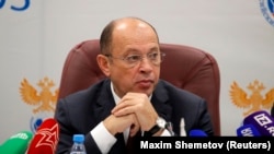 Sergej Prjadkin na konferenciji za novinare u Moskvi u decembru 2018. godine, tokom mandata u Ruskom fudbalskom savezu. Odlukom Vlade Srbije, ovaj ruski fudbalski funkcioner i bivši obaveštajac postao je srpski državljanin početkom septembra 2026. 