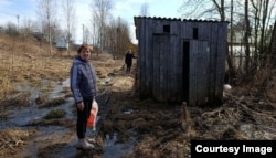 В деревне Хийденсельге